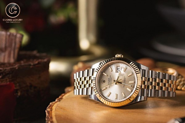 Đồng hồ Rolex giá bao nhiêu? Các yếu tố quyết định giá thành đồng hồ