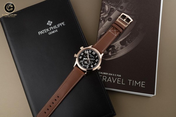 Patek Philippe Calatrava Pilot Travel Time 5524R-001 - Chiếc đồng hồ xa xỉ mang đậm dấu ấn hoài cổ
